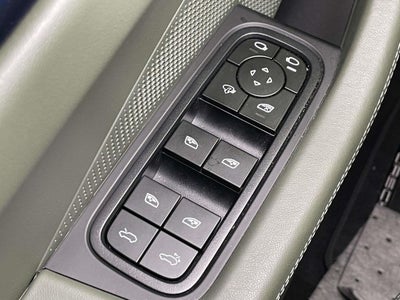 2025 Porsche Macan Electric 4