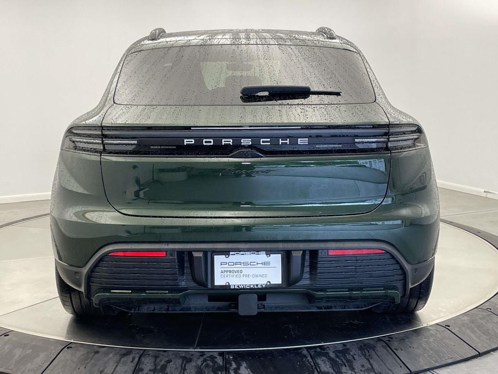 2025 Porsche Macan Electric 4