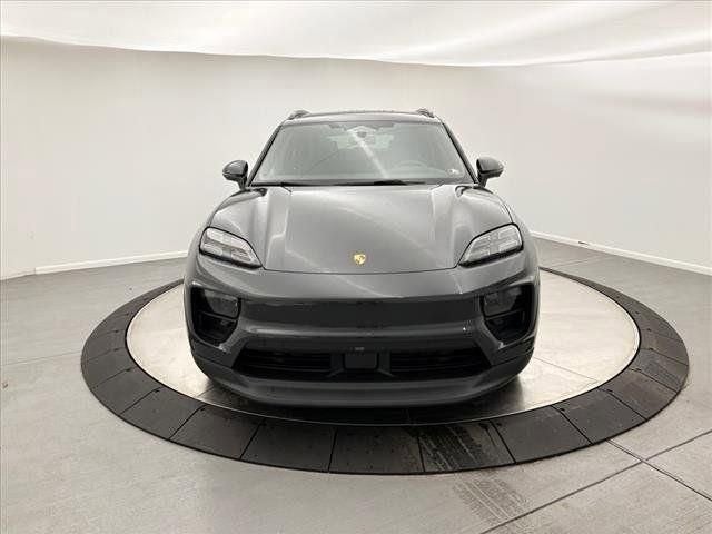 2024 Porsche Macan Electric 4