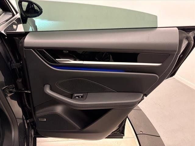 2024 Porsche Macan Electric 4