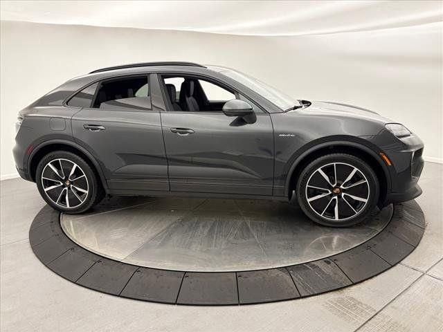 2024 Porsche Macan Electric 4