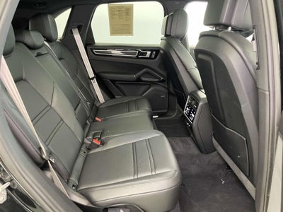 2023 Porsche Cayenne S Platinum Edition