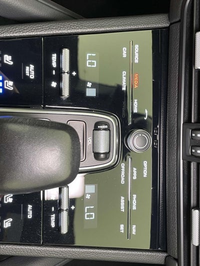 2023 Porsche Cayenne S Platinum Edition