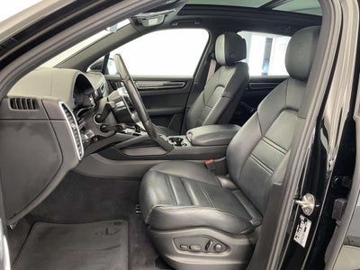 2023 Porsche Cayenne S Platinum Edition