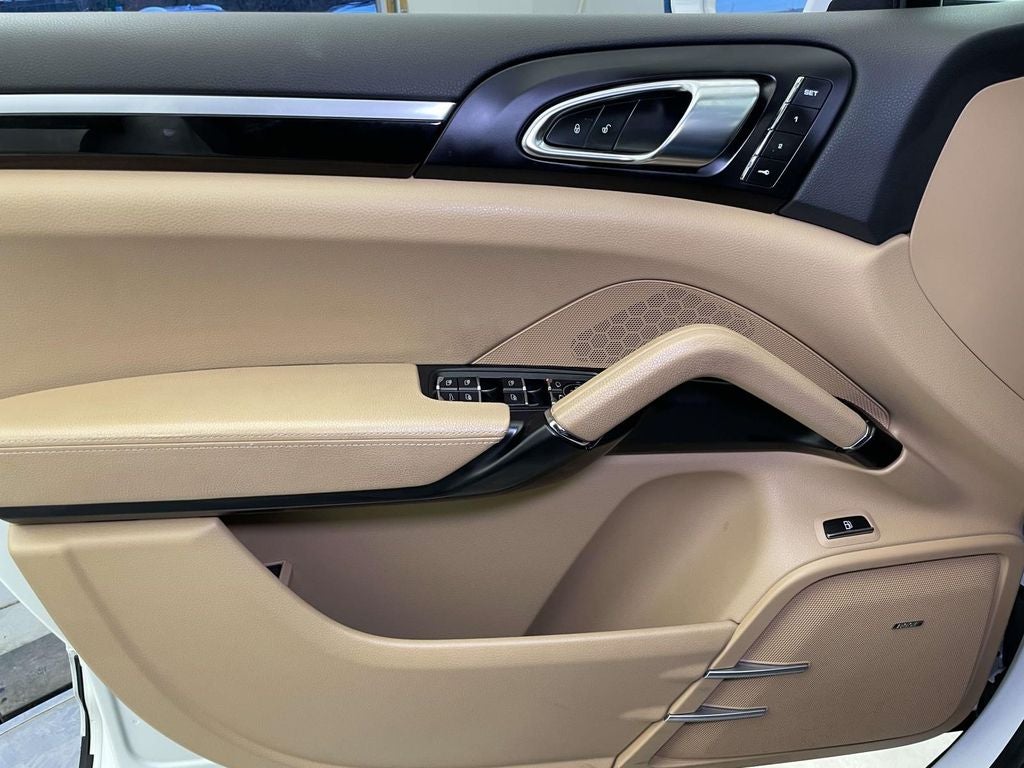 2016 Porsche Cayenne E-Hybrid S