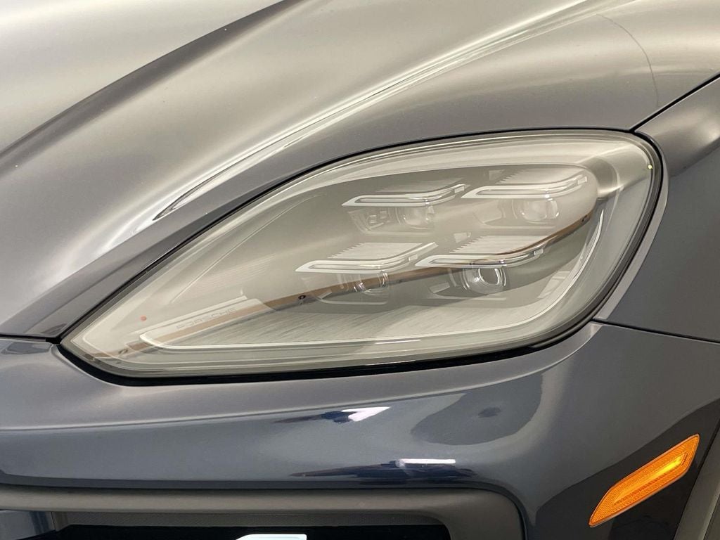 2024 Porsche Cayenne E-Hybrid Base