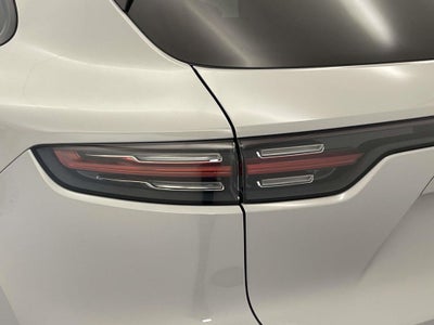 2023 Porsche Cayenne E-Hybrid Platinum Edition