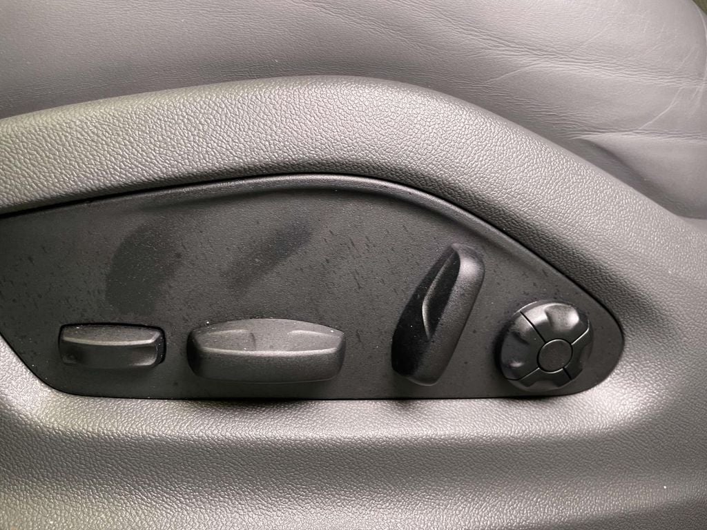 2023 Porsche Cayenne E-Hybrid Platinum Edition