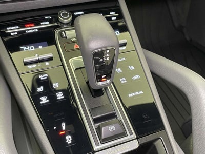 2023 Porsche Cayenne E-Hybrid Platinum Edition