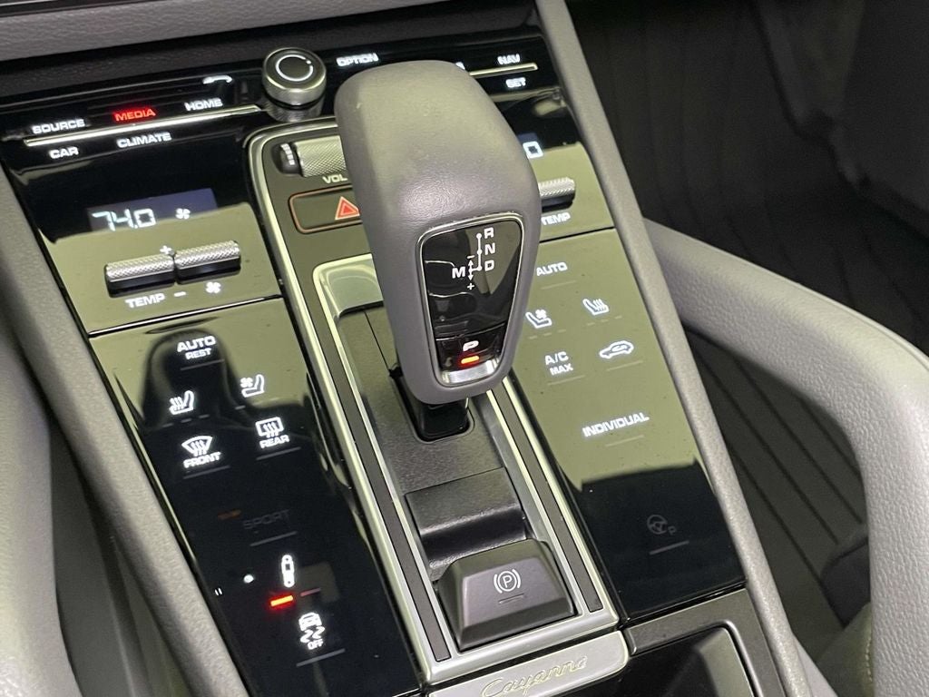 2023 Porsche Cayenne E-Hybrid Platinum Edition