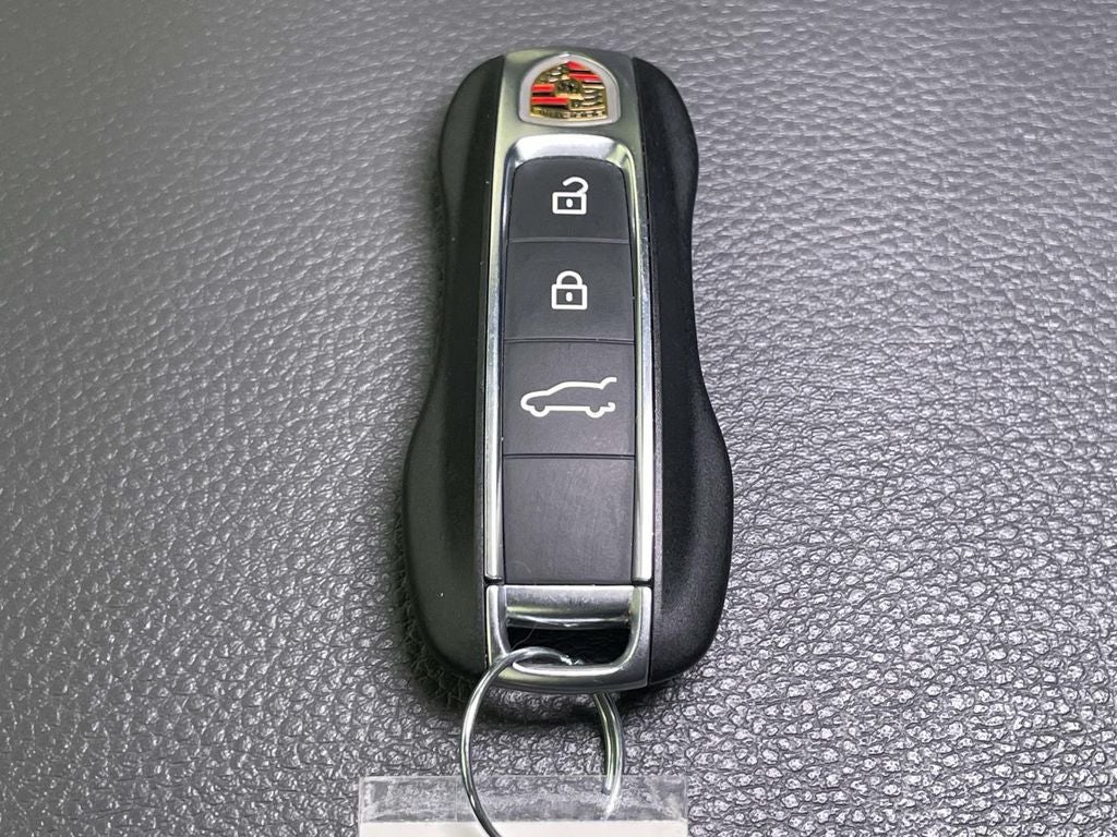 2023 Porsche Cayenne E-Hybrid Platinum Edition