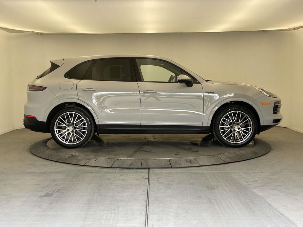 2023 Porsche Cayenne E-Hybrid Platinum Edition