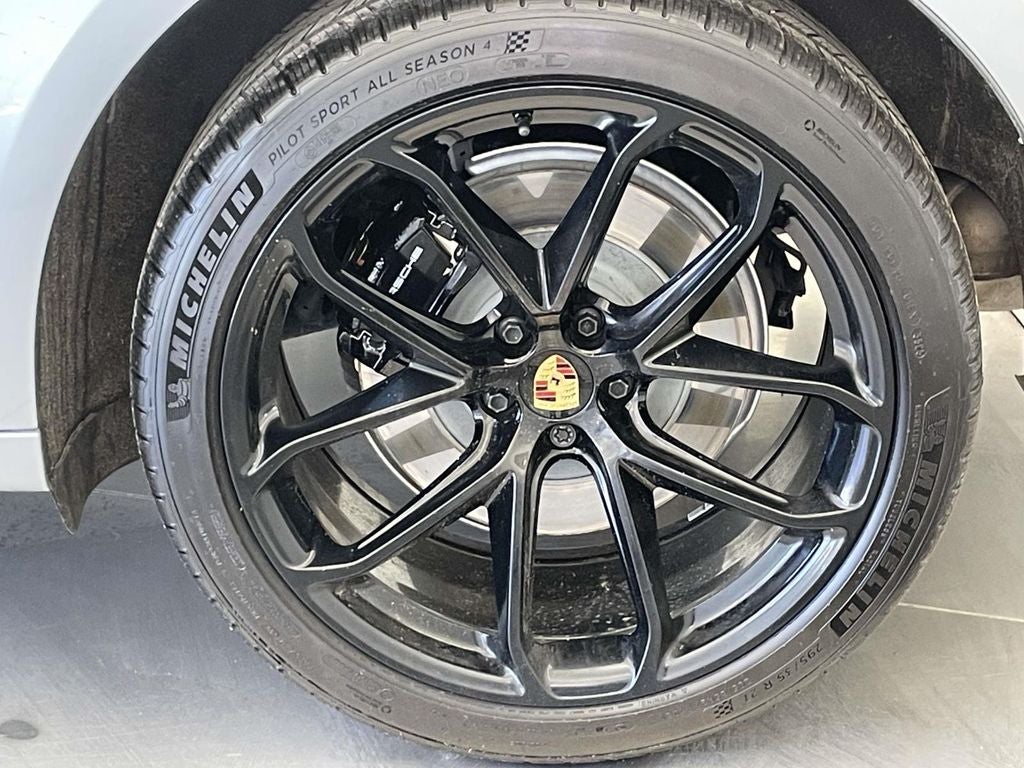 2025 Porsche Macan GTS