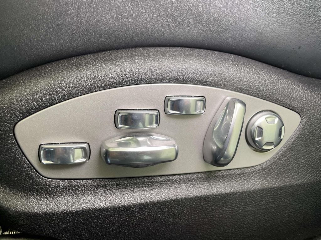 2025 Porsche Macan GTS