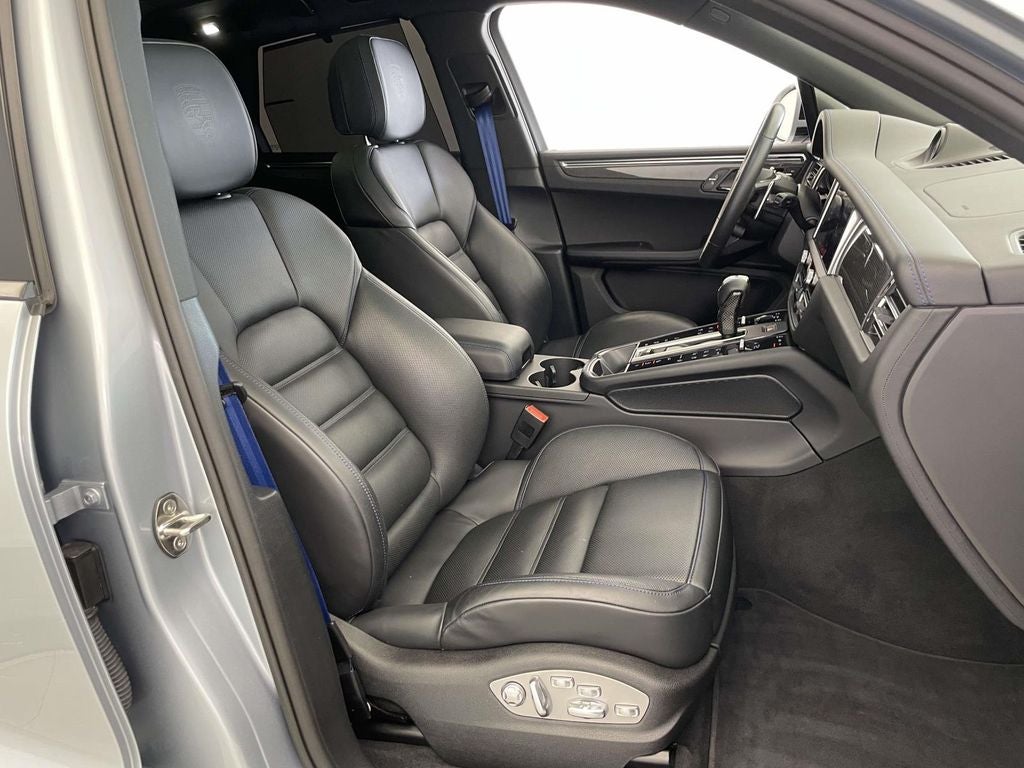 2025 Porsche Macan GTS
