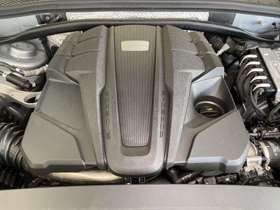 2025 Porsche Macan GTS