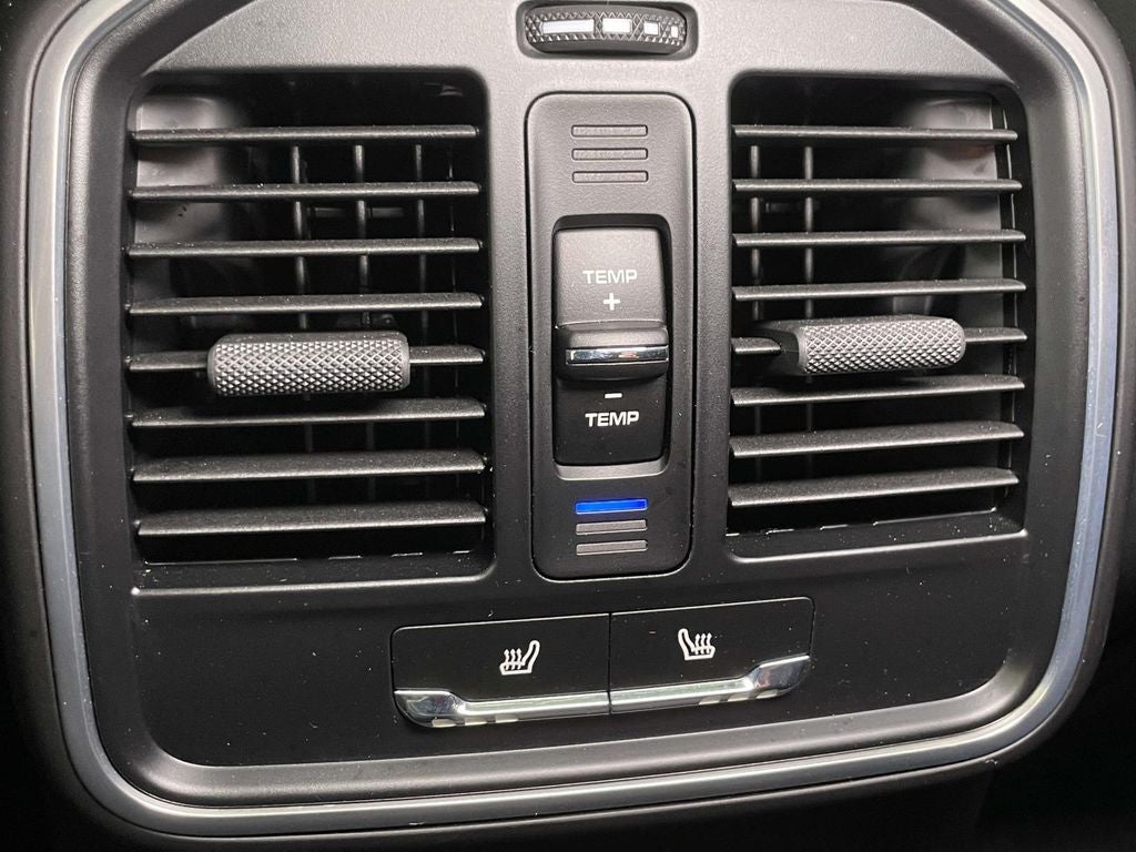 2025 Porsche Macan GTS