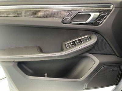 2025 Porsche Macan GTS