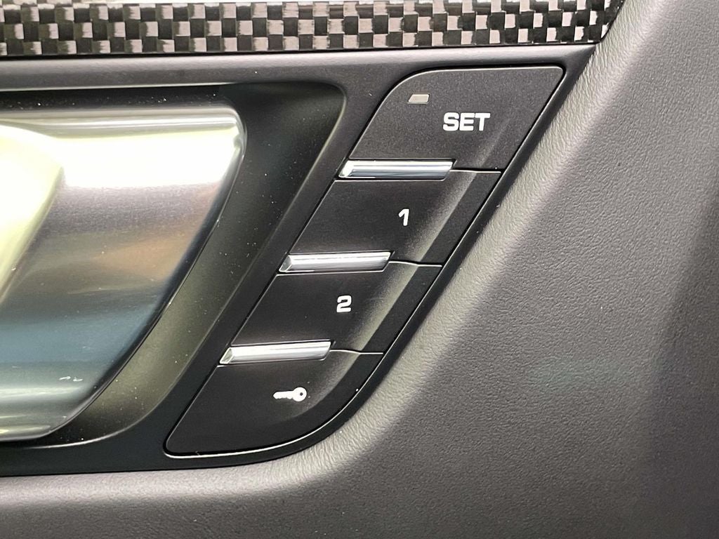 2025 Porsche Macan GTS