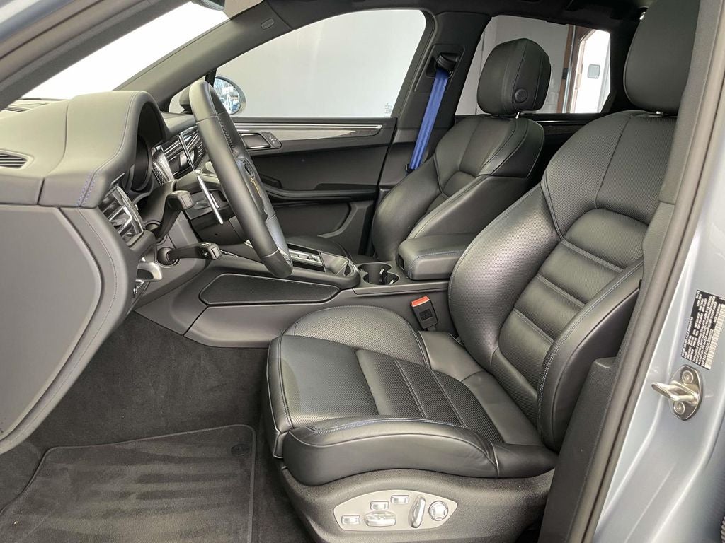 2025 Porsche Macan GTS