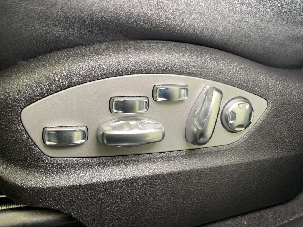 2024 Porsche Macan S