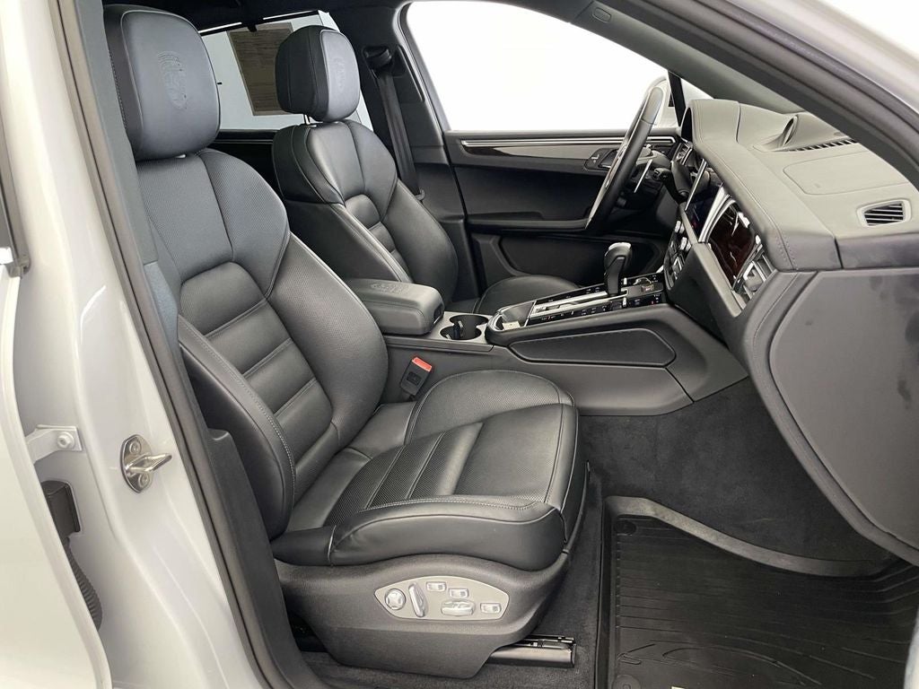 2024 Porsche Macan S