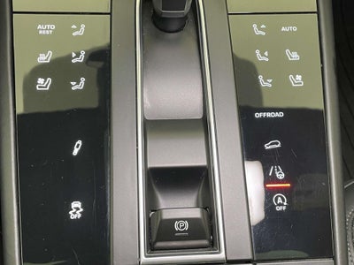 2024 Porsche Macan S