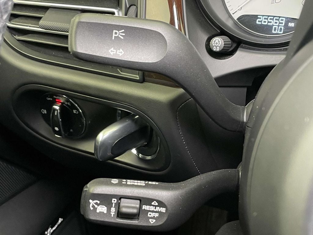 2024 Porsche Macan S