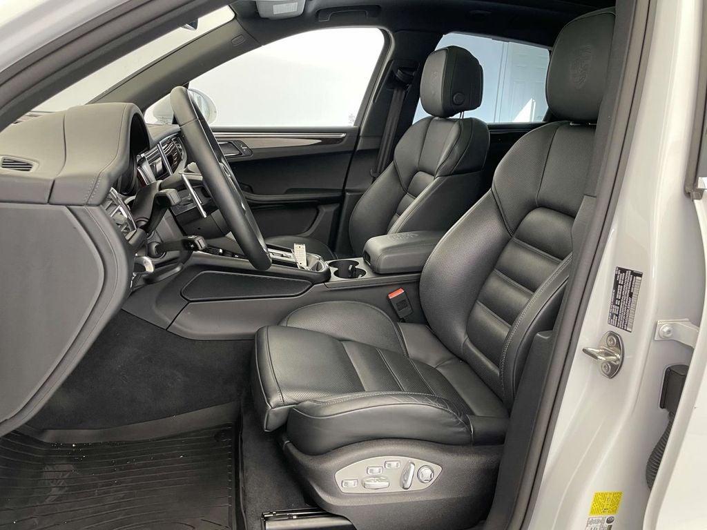 2024 Porsche Macan S