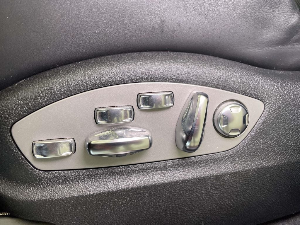 2023 Porsche Macan S