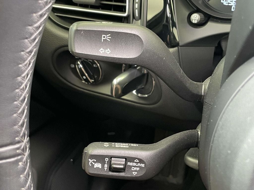 2023 Porsche Macan S