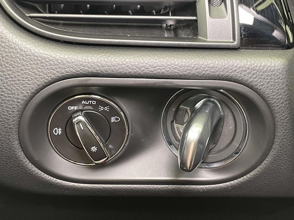 2023 Porsche Macan S