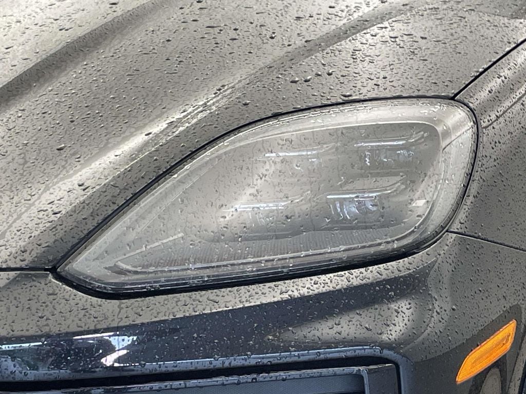 2025 Porsche Cayenne GTS