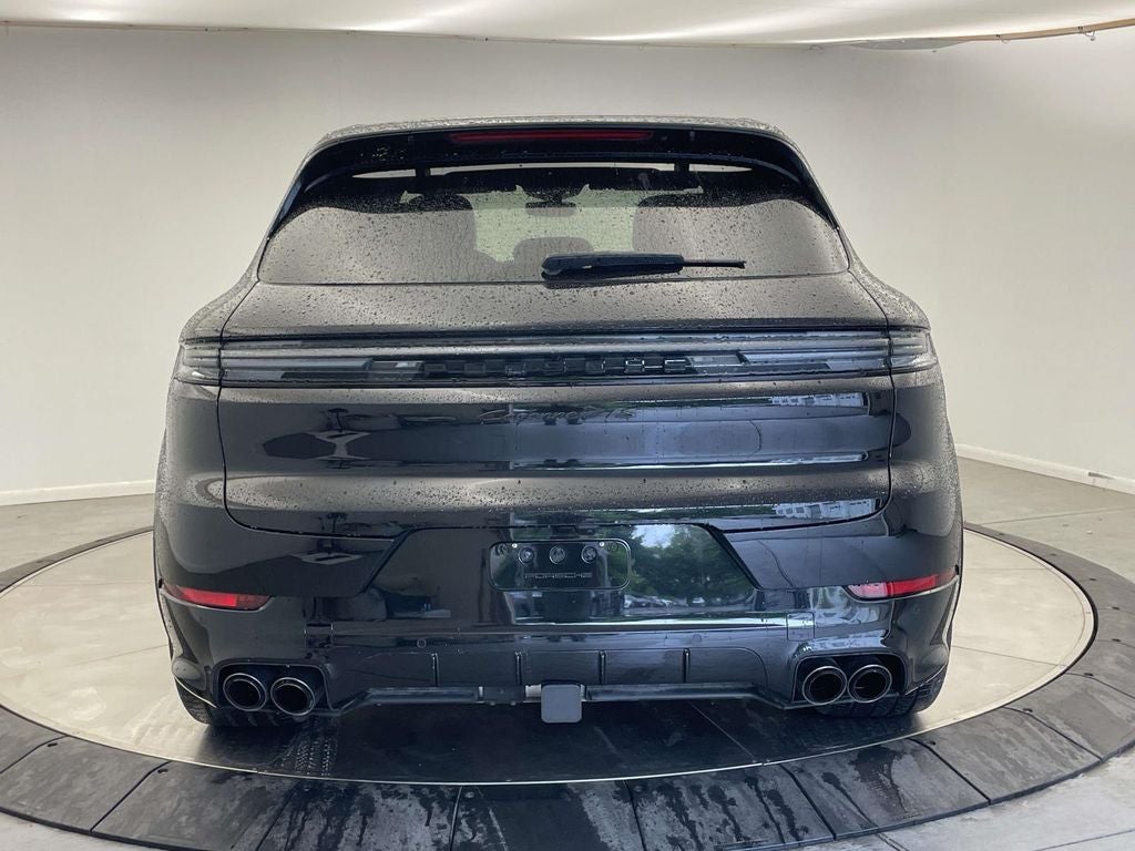 2025 Porsche Cayenne GTS