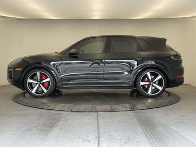 2025 Porsche Cayenne E-Hybrid Turbo