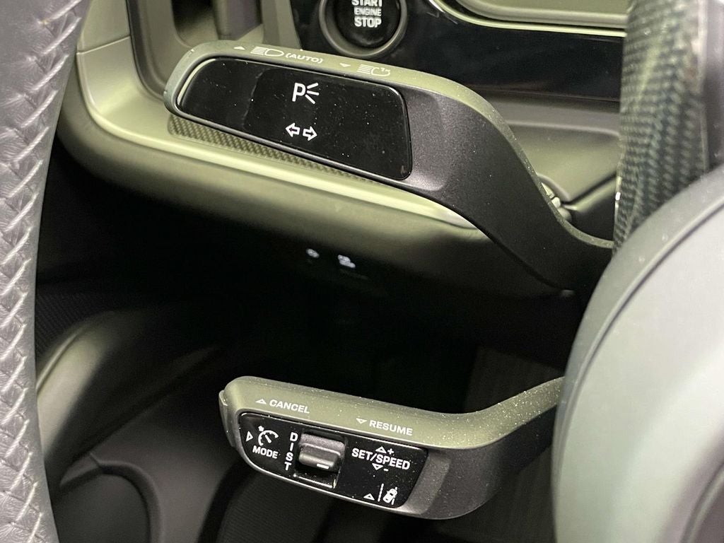 2025 Porsche Cayenne E-Hybrid Turbo