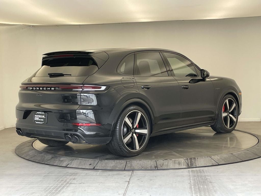 2025 Porsche Cayenne E-Hybrid Turbo