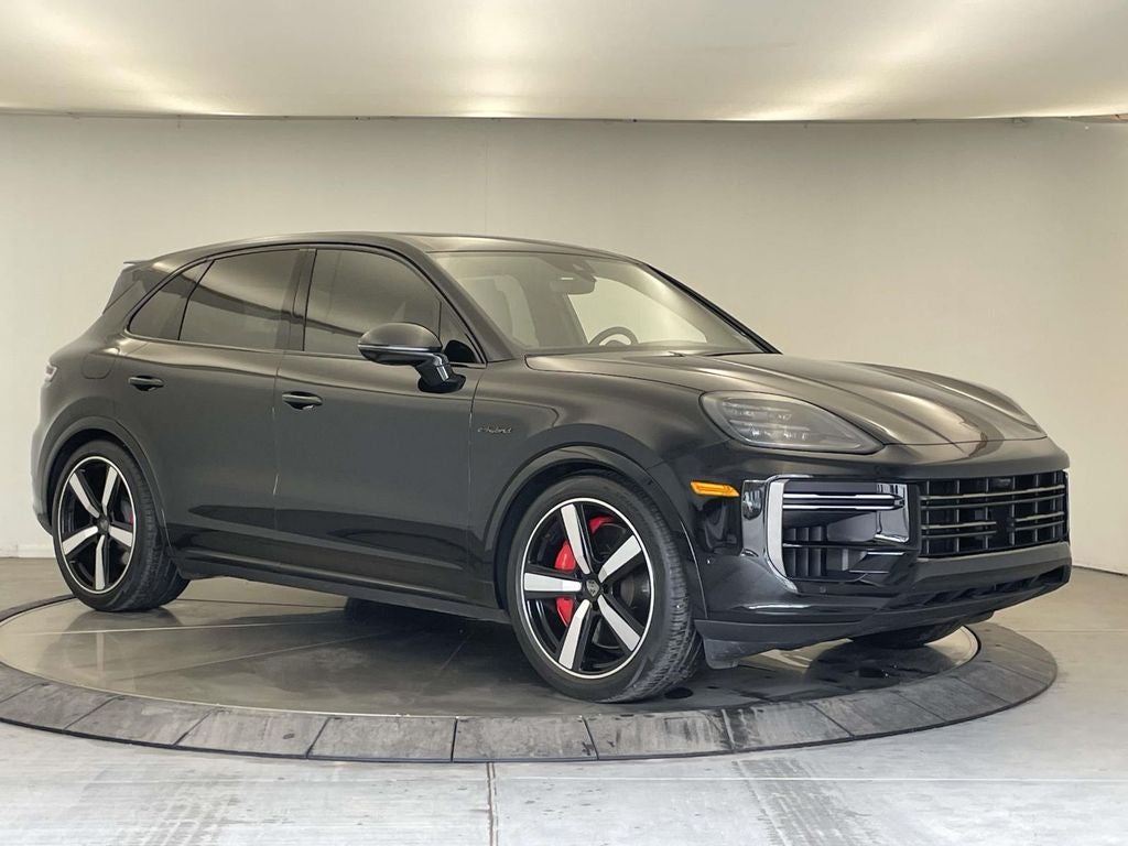 2025 Porsche Cayenne E-Hybrid Turbo