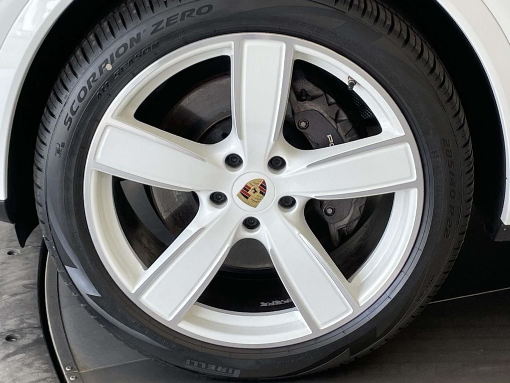 2022 Porsche Cayenne Coupe Platinum Edition