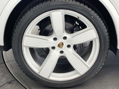 2022 Porsche Cayenne Coupe Platinum Edition
