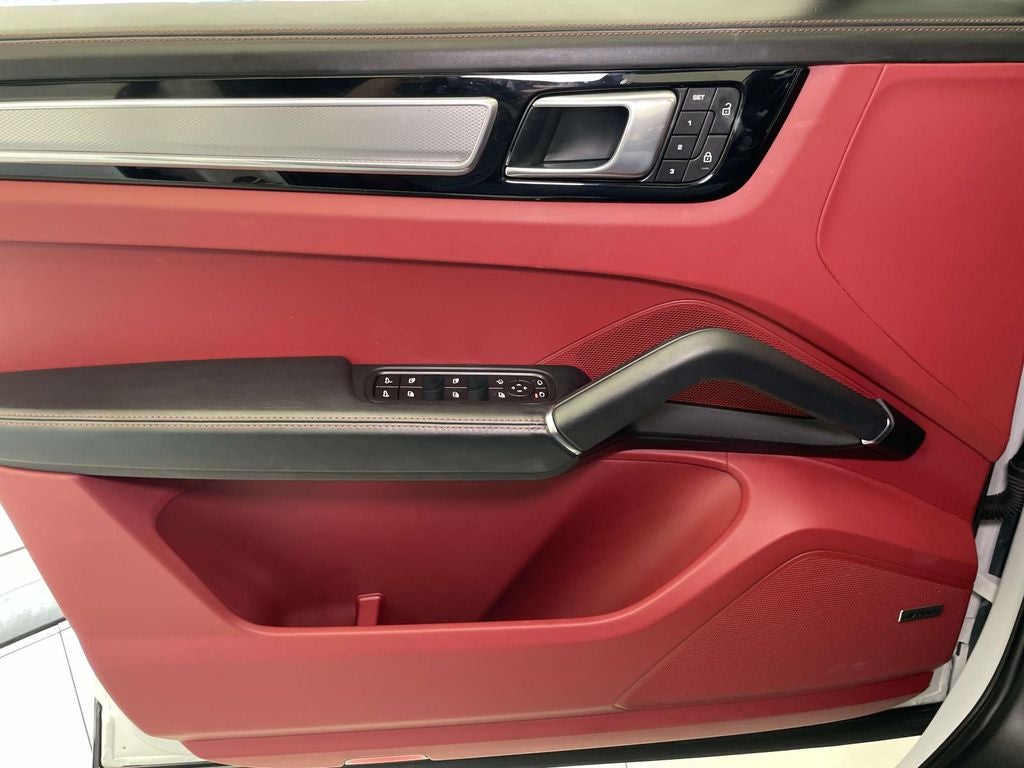 2022 Porsche Cayenne Coupe Platinum Edition
