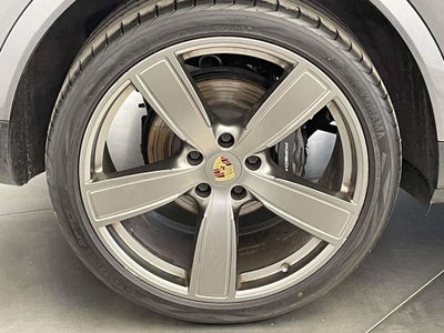 2021 Porsche Cayenne Coupe Base