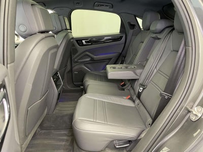 2021 Porsche Cayenne Coupe Base