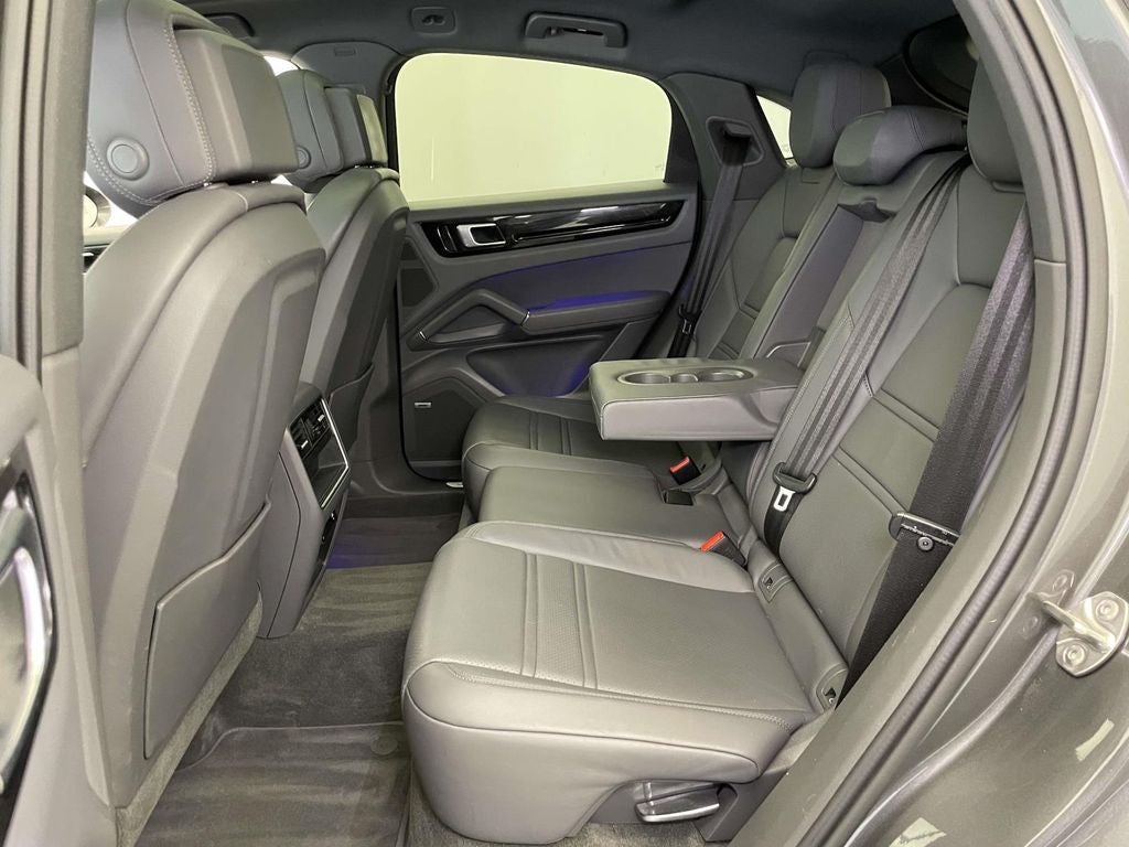 2021 Porsche Cayenne Coupe Base