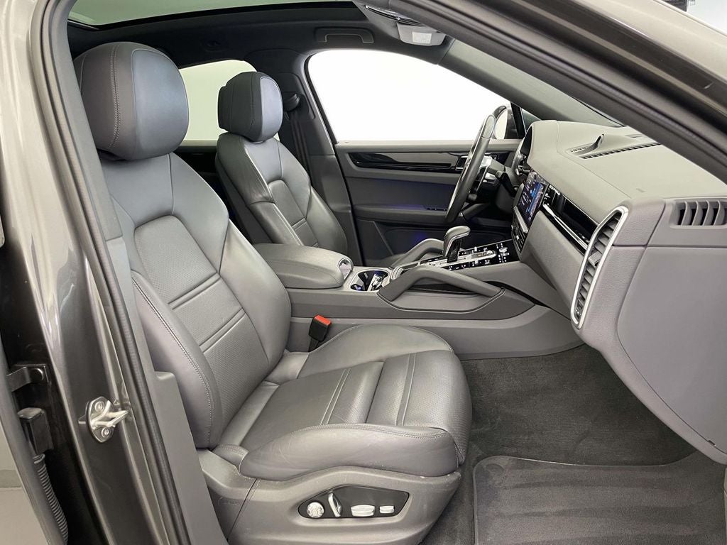 2021 Porsche Cayenne Coupe Base