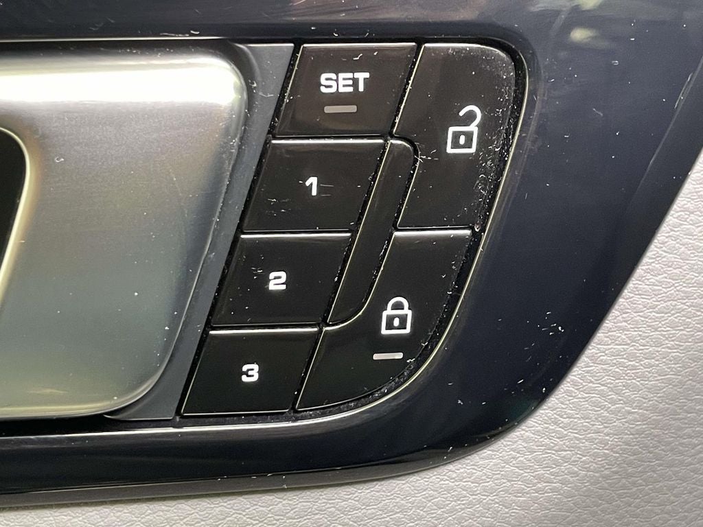 2021 Porsche Cayenne Coupe Base