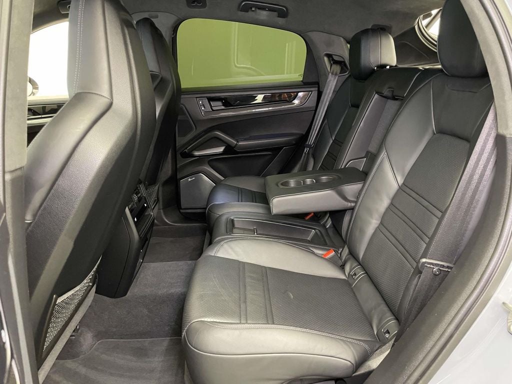 2024 Porsche Cayenne Coupe Turbo GT