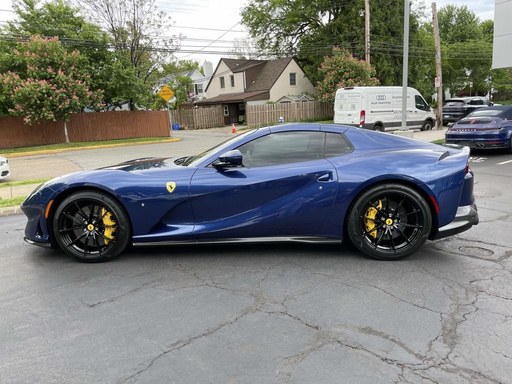 2022 Ferrari 812 GTS Base