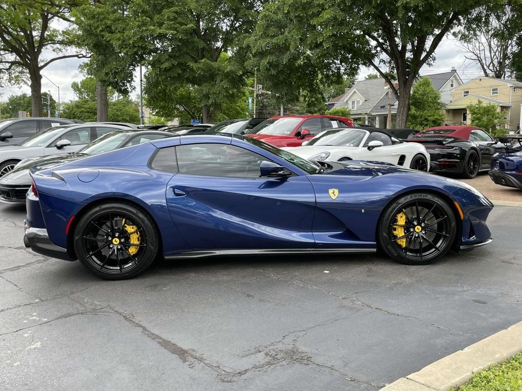 2022 Ferrari 812 GTS Base