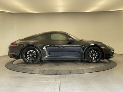 2021 Porsche 911 Carrera 4